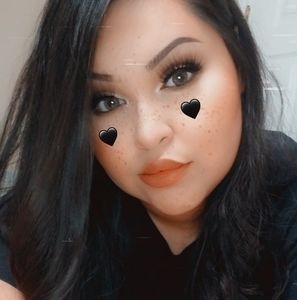 Meet your Posher, Beatriz